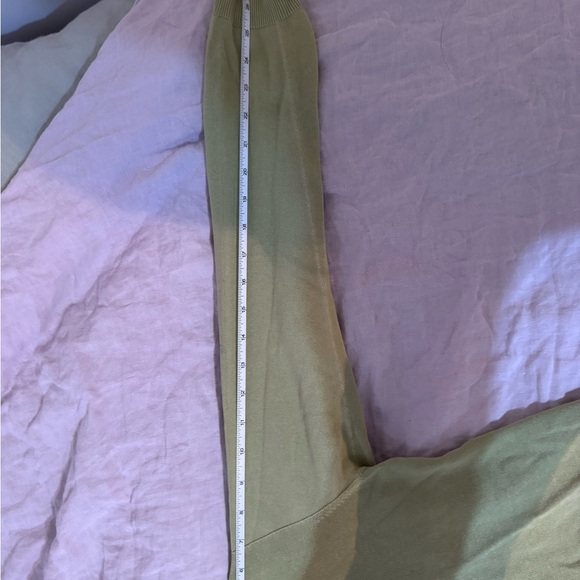 Babaa Sweater - Picture 6 of 6